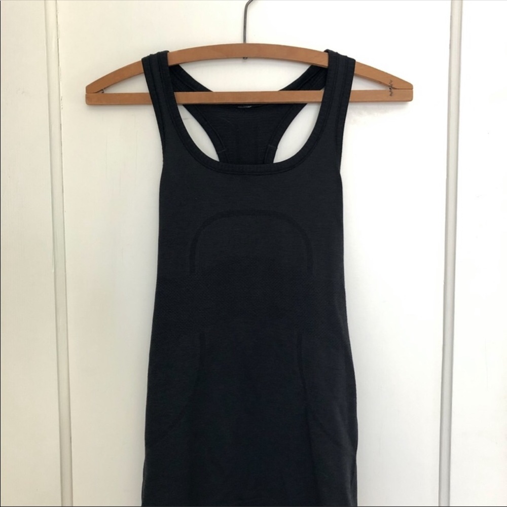 Lululemon swiftly tech